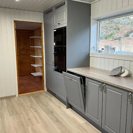 Hébergement de vacances Vacation With A Lovely View! Hjelmeland