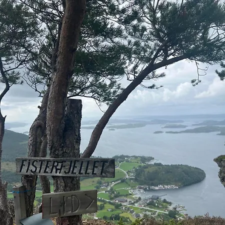 Vacation With A Lovely View! * Hjelmeland