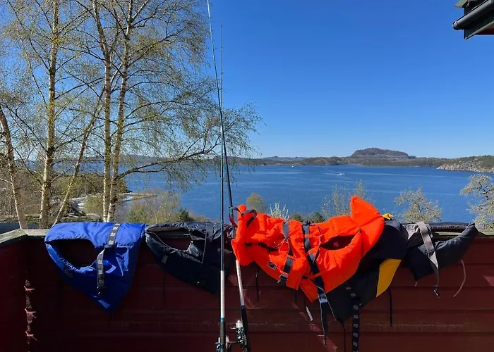Vacation With A Lovely View! Hjelmeland